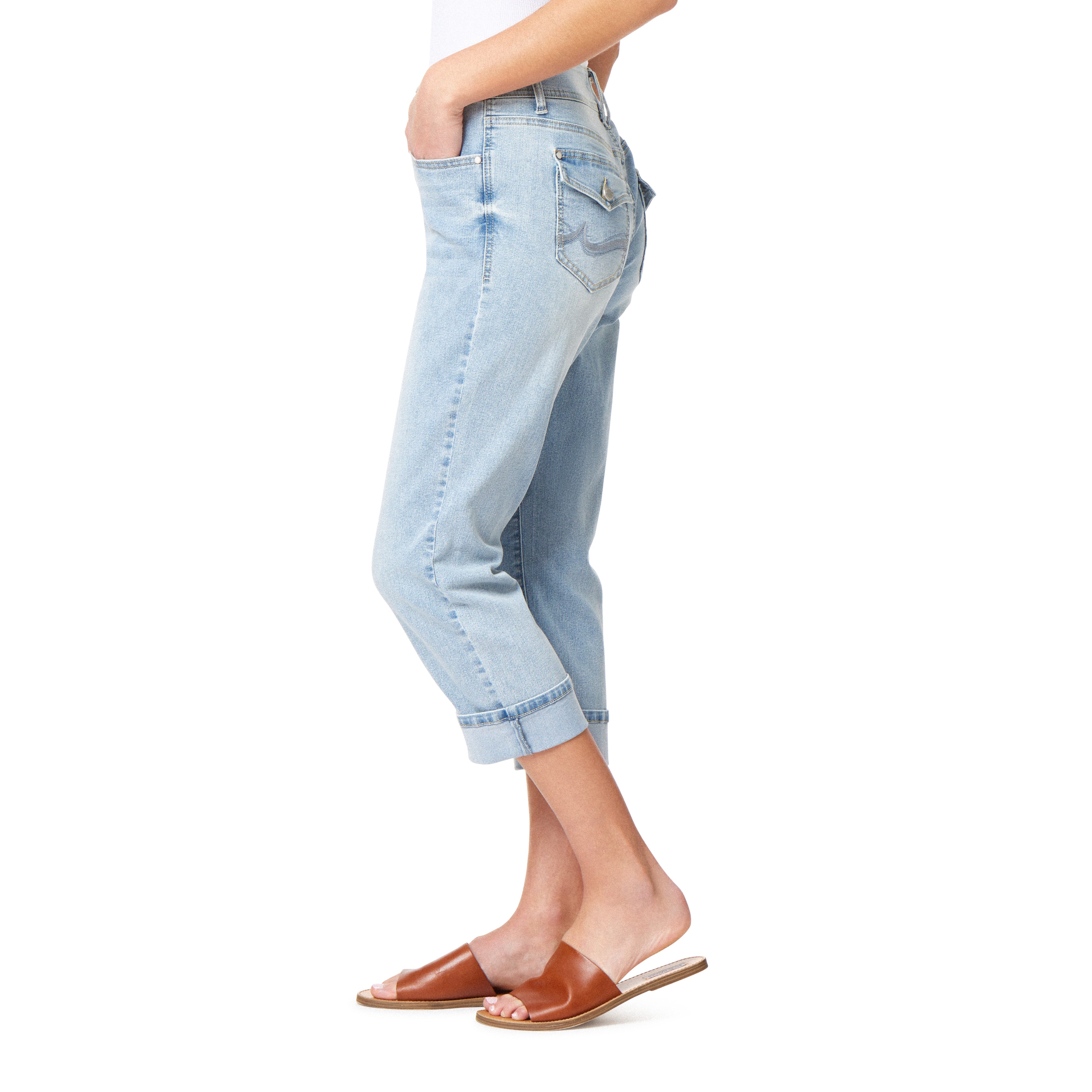 AFI02422M_A733_2.jpg