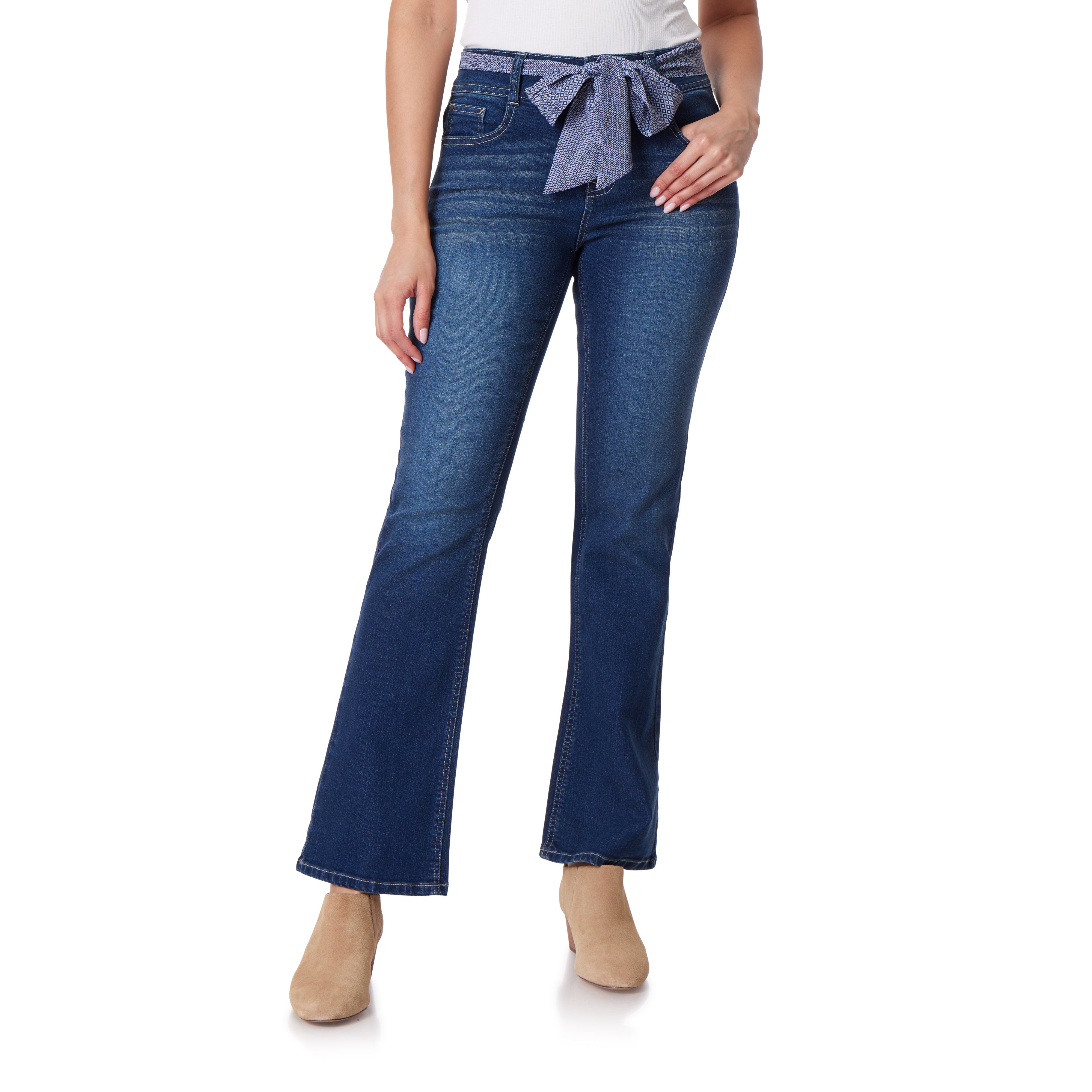 Curvy Bootcut Mid-Rise Jeans (Regular)