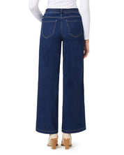 Everbreeze Curvy Mid-Rise Wide Leg Jeans (Regular)