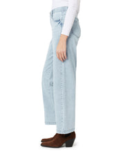 Everbreeze Curvy Mid-Rise Wide Leg Jeans (Regular)