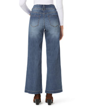 Everbreeze Curvy High-Rise Relaxed Flare Jeans (Regular)